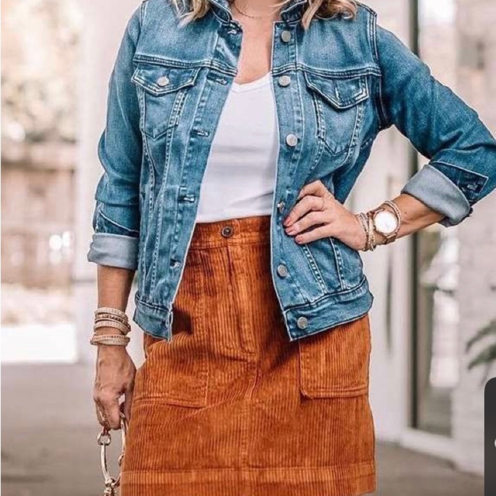 Corduroy skirt with pockets #falloutfits
